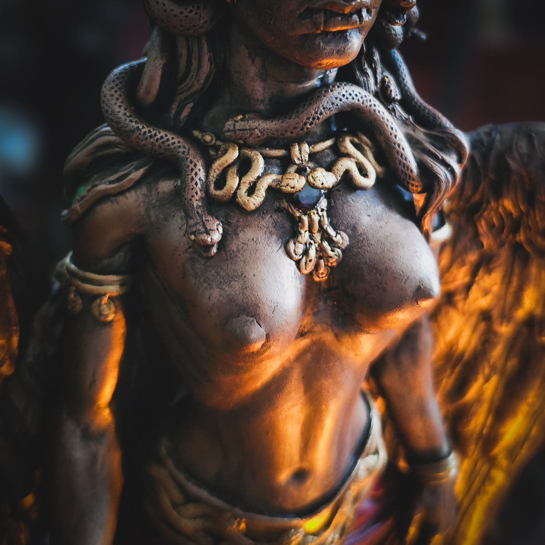 Medusa: Gorgon Queen 14 Inch Original Statue - Image 4