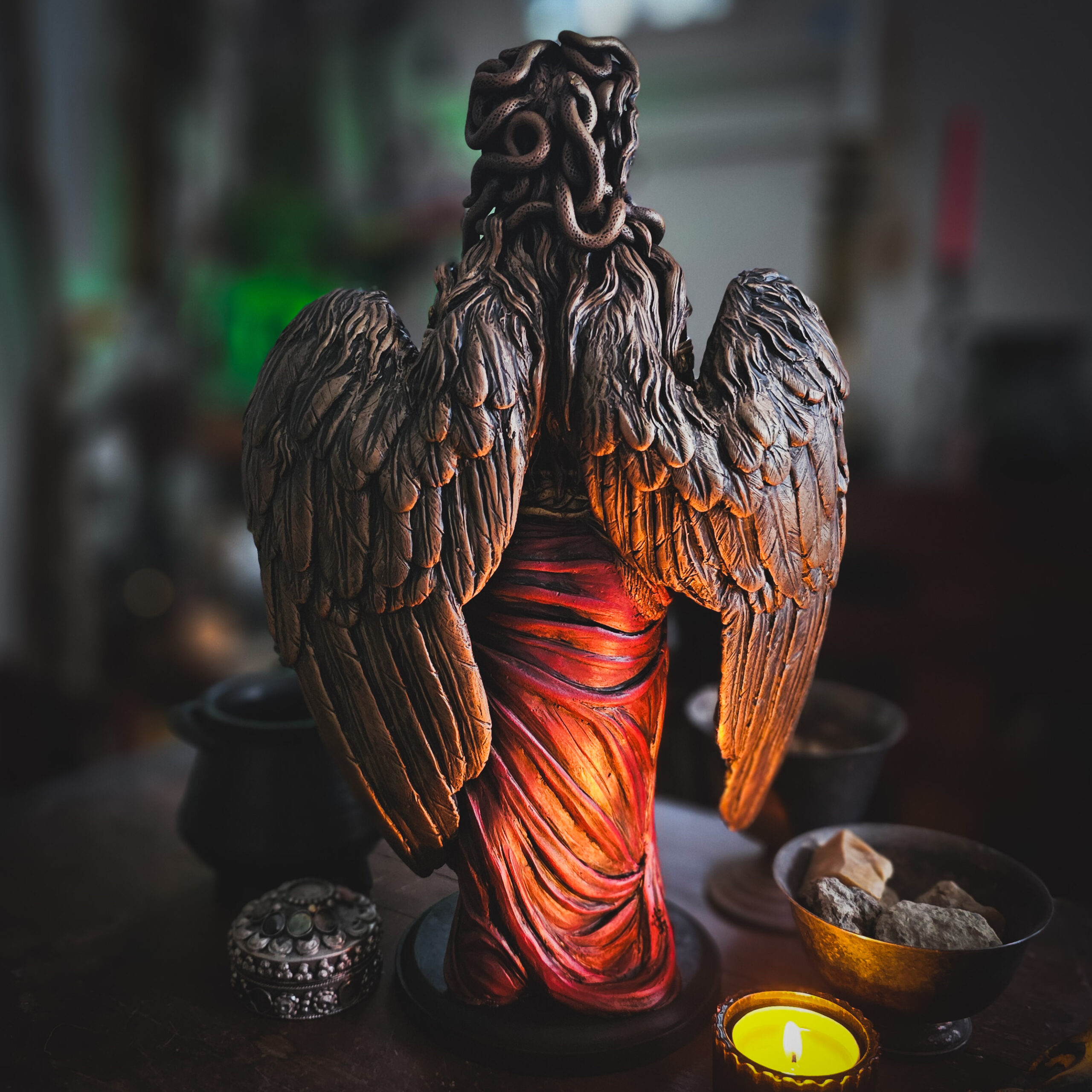 Medusa: Gorgon Queen 14 Inch Original Statue - Image 5